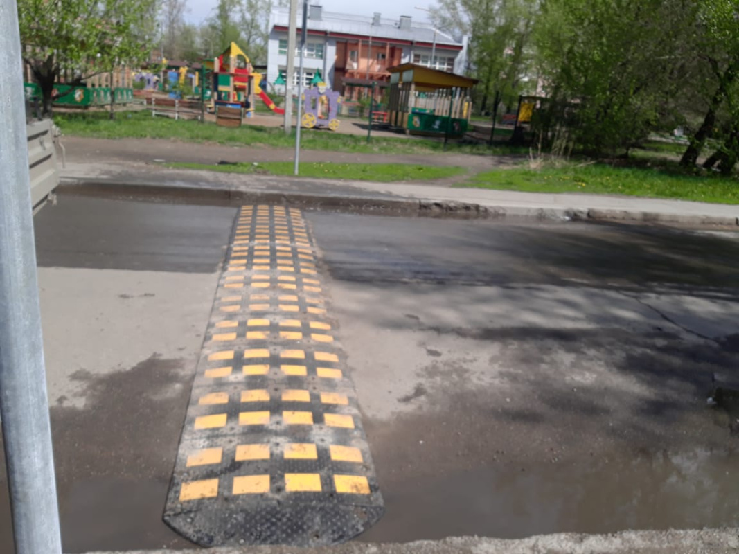 Установка искусственной неровности для ограничения скорости вблизи детского сада, г. Иркутск